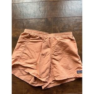 Patagonia Womens Baggie Peach Unlined Short Womens Size Small
